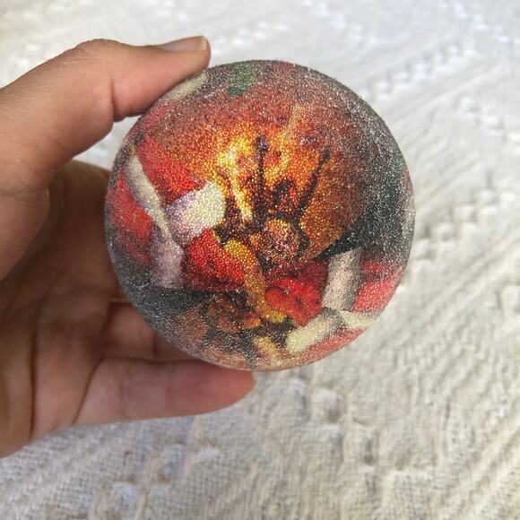 Vintage 1980s–1990s Sugar-Coated Old World Santa Foam Ball Ornament 3" - Picture 6 of 7